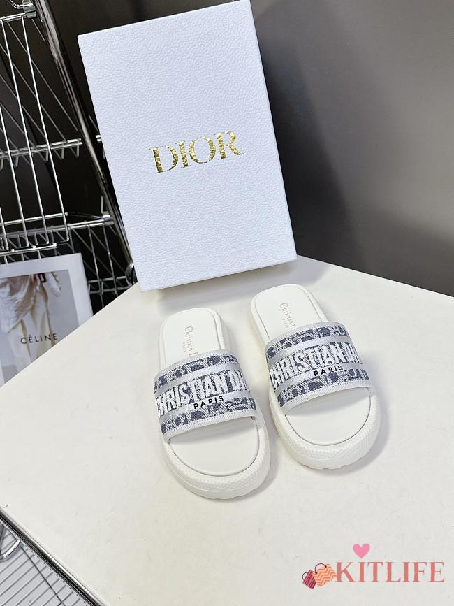 Kitlife Dior Embroidered Logo Monogram Fabric Slippers White - 1
