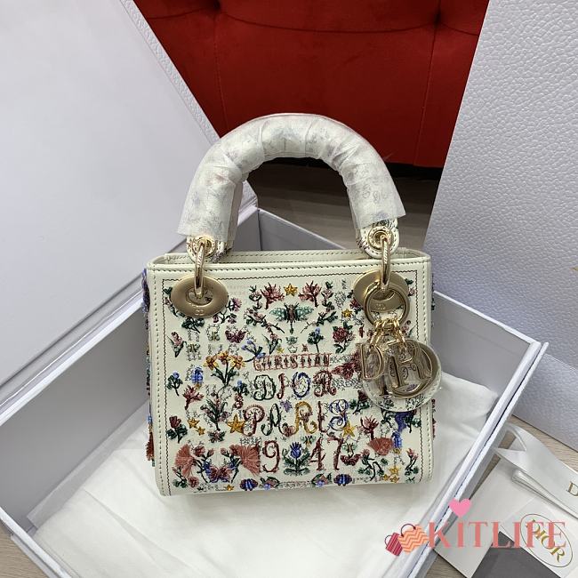 Kitlife Dior Lady Three-grid Multicolor Embroidered Beads Bag White 17x15x7cm - 1