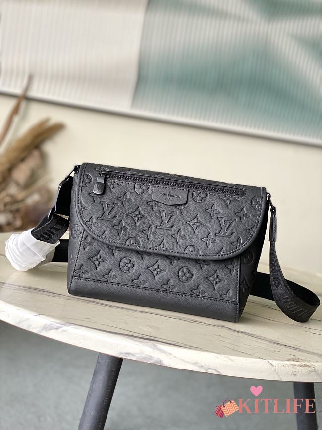 Kitlife Louis Vuitton Pulse Messenger Bag Black Monogram Shadow M14874 26.6x17x11cm - 1