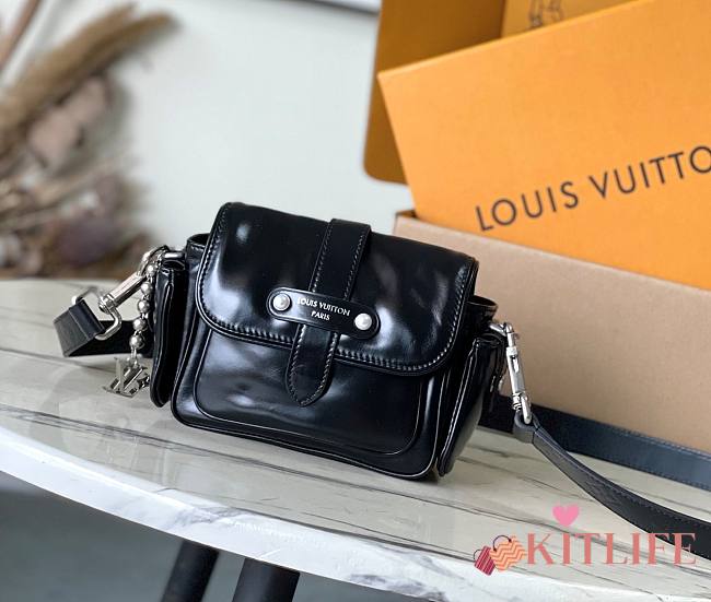 Kitlife Louis Vuitton Cargo Mini Bag Black M13989 23x14x10cm - 1