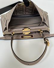 Kitlife Fendi Peekaboo Soft Medium Handbag Grey 33x10x25cm - 2
