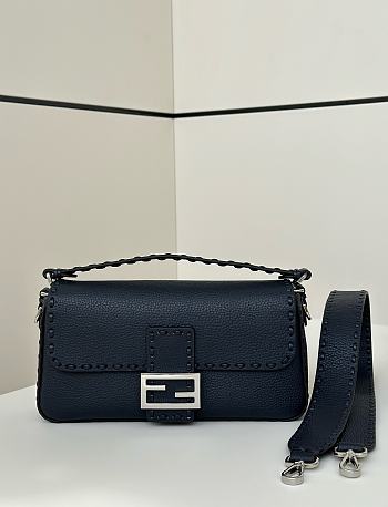 Kitlife Fendi Baguette Selleria Bag in Black 28x6.5x15cm