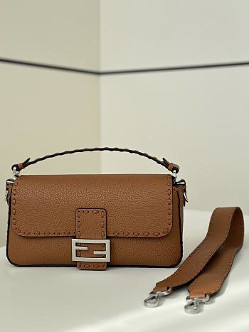 Kitlife Fendi Baguette Selleria Bag in Brown 28x6.5x15cm