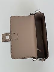 Kitlife Fendi Baguette Selleria Bag in Grey 28x6.5x15cm - 2