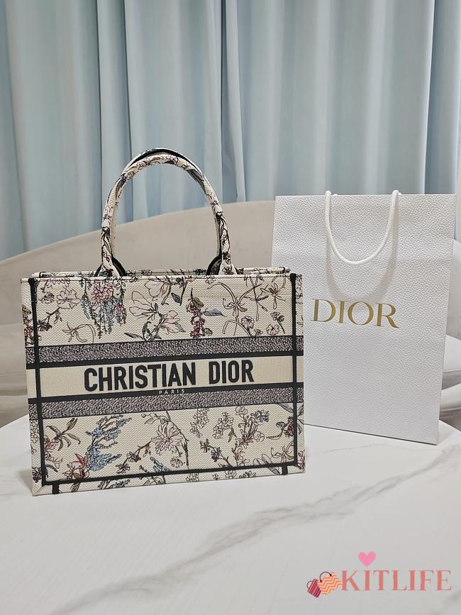 Kitlife Dior Beige Millefiori Embroidery Medium Book Tote 36x27.5x16.5cm - 1