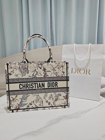 Kitlife Dior Beige Millefiori Embroidery Medium Book Tote 36x27.5x16.5cm