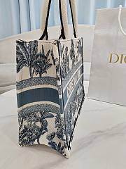 Kitlife Dior White and Blue Palms Jouy Embroidery Medium Book Tote 36x27.5x16.5cm - 3