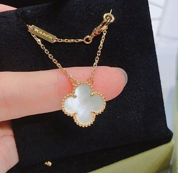 Kitlife Van Cleef & Arpels Necklace White 