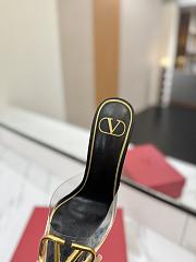 Kitlife Valentino Garavani Vlogo 80 Vinyl & Leather Mule In Black - 4