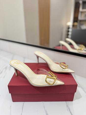 Kitlife Valentino Garavani Vlogo 80 Vinyl & Leather Mule In White