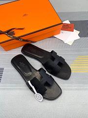 Kitlife Hermes Oran Sandals in Black - 4