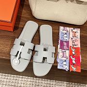 Kitlife Hermes Oran Sandals in White - 1