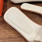 Kitlife Hermes Oran Sandals in Cream - 2