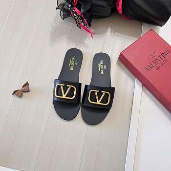 Kitlife Valentino Garavani VLogo Black Leather Slides
