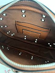 Kitlife Valentino Garavani Nellcôte Crossbody Bag Brown 23x16x6cm - 5