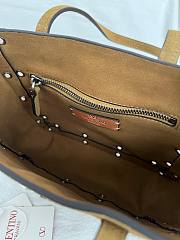 Kitlife Valentino Garavani Nellcôte Mini Suede Shopping Bag Beige 21x16x5cm - 5