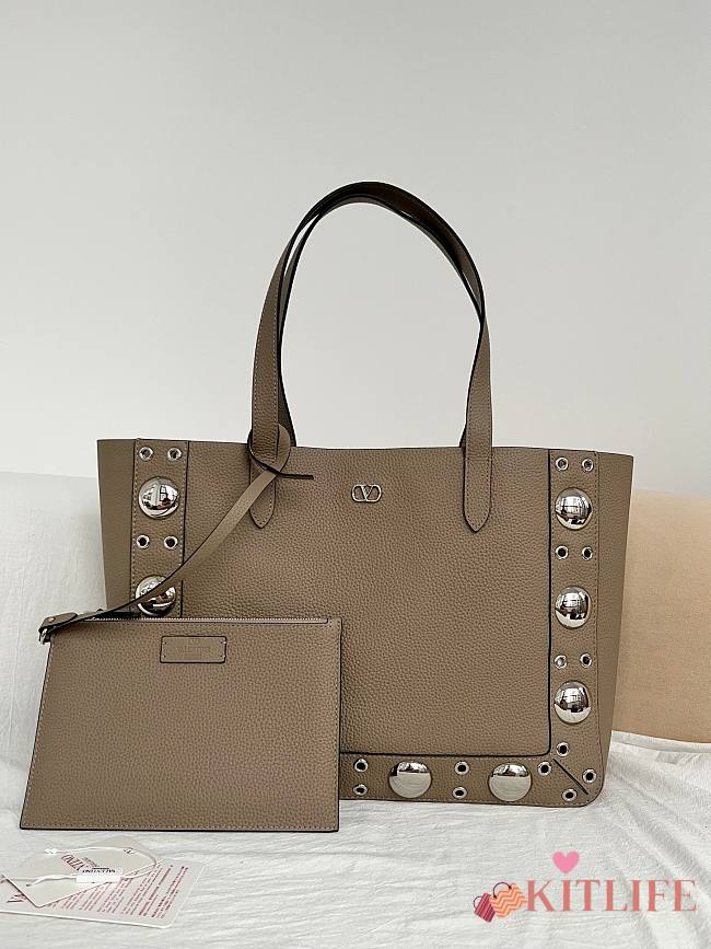 Kitlife Valentino Garavani Nellcôte Medium Shopping Bag In Grey Grainy Calfskin 40x30x13cm - 1