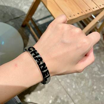 Kitlife Chanel Double C Letter Bracelet Black Letter