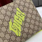 Kitlife Gucci Small Pouch With Green Print 23x17x1.5cm - 2