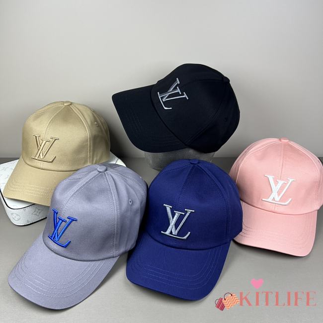 Kitlife Louis Vuitton LV Signature Baseball Cap in Pink / Black / Grey / Beige / Dark Blue - 1