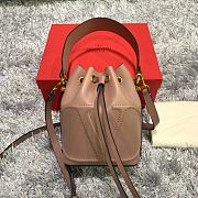 Kitlife Valentino VLogo Signature Walk Beige Calfskin Bucket Bag 15x20x10cm - 1