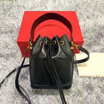 Kitlife Valentino VLogo Signature Walk Black Calfskin Bucket Bag 15x20x10cm