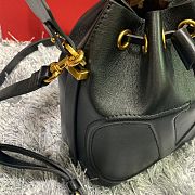 Kitlife Valentino VLogo Signature Walk Black Calfskin Bucket Bag 15x20x10cm - 4