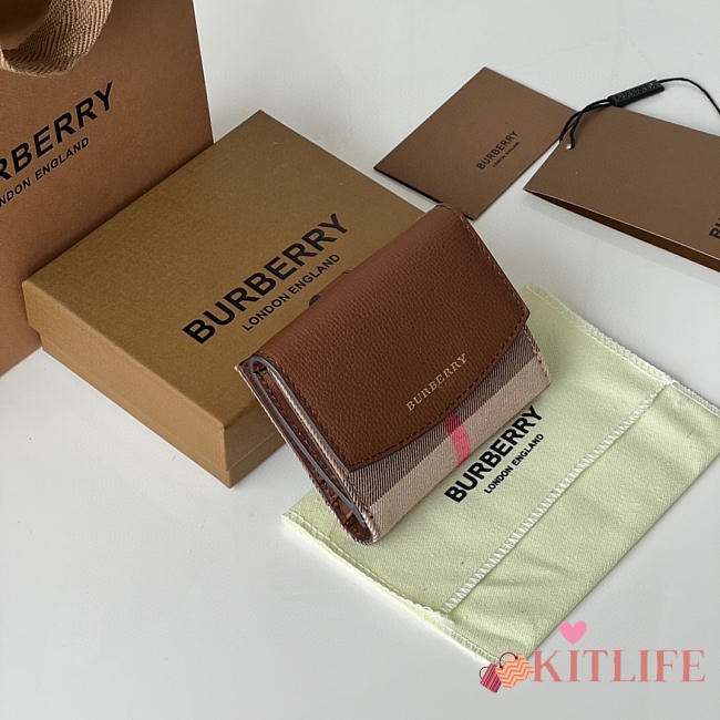 Kitlife Burberry Luna Brown Grained Leather House Check Canvas Coin Pouch Snap Wallet 11x9x2.5cm - 1