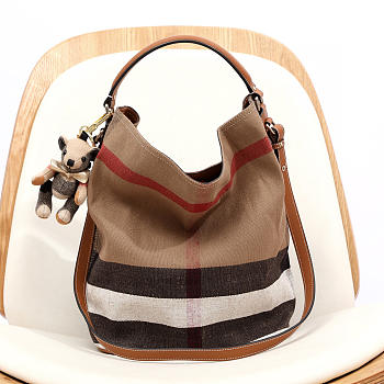 Kitlife Burberry The Ashby Bucket Bag Beige 25x34cm