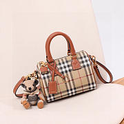 Kitlife Burberry Check Bowling Bag Beige & Brown 30x15x21cm - 1