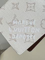 Kitlife Louis Vuitton Passport Cover Off-White M15075 10x14x2.5cm - 4
