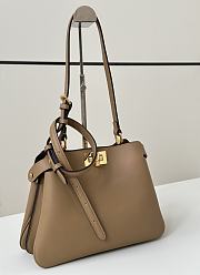 Kitlife Fendi Peekaboo Soft Small Bag Beige 29x12x19cm - 1