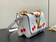 Kitlife Louis Vuitton x TM Twist PM Bag White Cherry M13239 19x15x7cm - 4