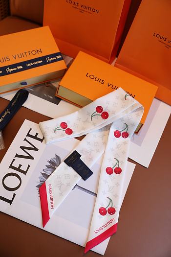 Kitlife Louis Vuitton x TM Denim Cerise Silk Scarf White 5x120cm