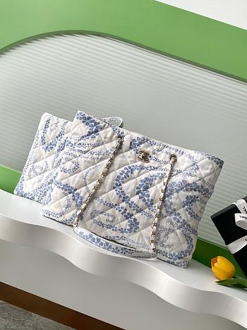 Kitlife Chanel Shopping Bag Printed Denim & Gold-Tone Metal White & Blue AS5429 28.5x37x13cm