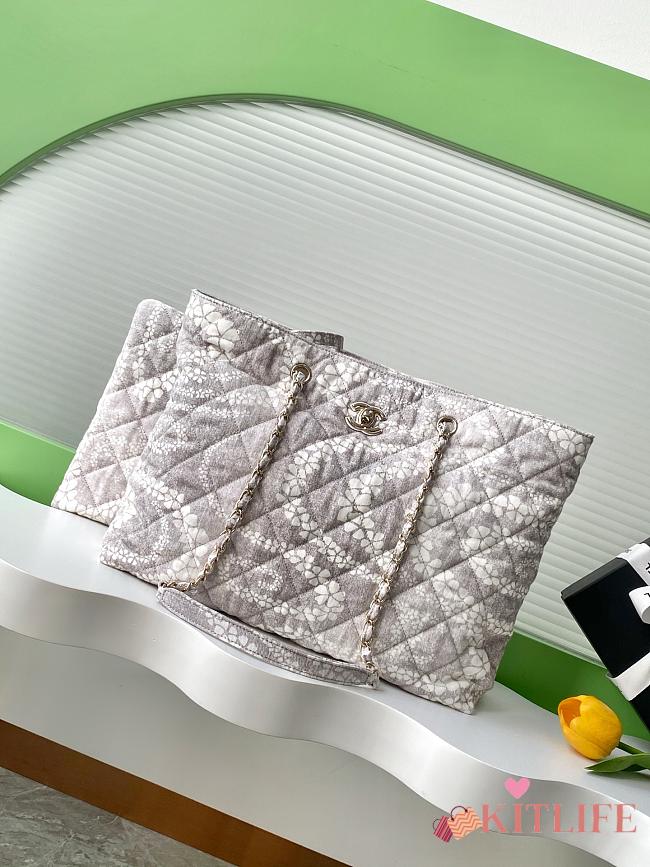 Kitlife Chanel Shopping Bag Printed Denim & Gold-Tone Metal White & Grey AS5429 28.5x37x13cm - 1