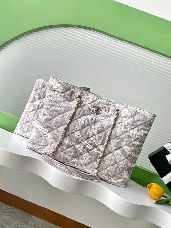 Kitlife Chanel Shopping Bag Printed Denim & Gold-Tone Metal White & Grey AS5429 28.5x37x13cm