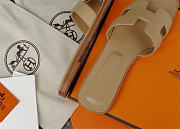 Kitlife Hermes Oran Sandals in Beige - 5