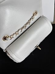 Kitlife Chanel Classic Mini Bag with Hook Lambskin White 8x12.5x5cm - 4