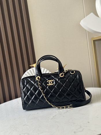 Kitlife Chanel Large Bowling Bag Black Patent Crumpled Calfskin & Gold-Tone Metal 17x31x13cm
