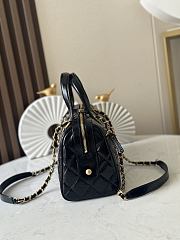 Kitlife Chanel Large Bowling Bag Black Patent Crumpled Calfskin & Gold-Tone Metal 17x31x13cm - 5