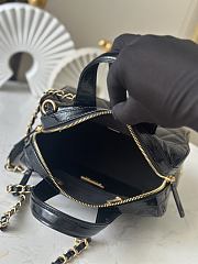 Kitlife Chanel Bowling Bag Black Patent Crumpled Calfskin & Gold-Tone Metal 17x21x13cm - 3