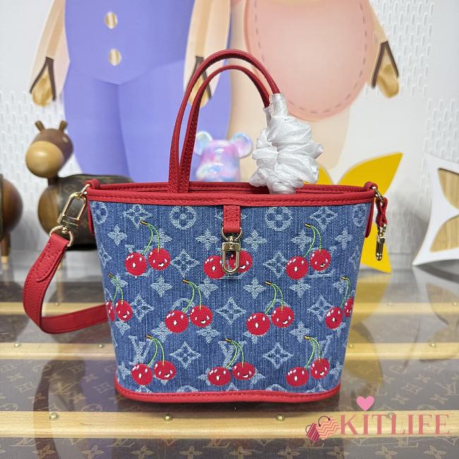 Kitlife Louis Vuitton x TM Neverfull Inside Out BB Bag Monogram Cherry Denim M14997 26.5x11x16.5cm - 1