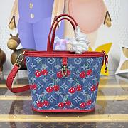 Kitlife Louis Vuitton x TM Neverfull Inside Out BB Bag Monogram Cherry Denim M14997 26.5x11x16.5cm - 1