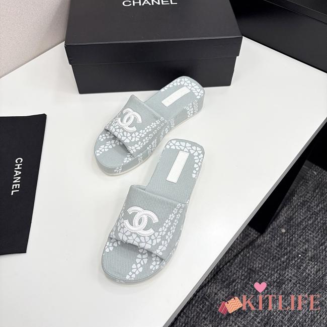 Kitlife Chanel 2025 Printed Slippers White & Grey - 1