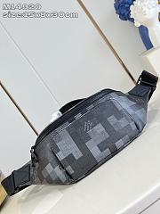 Kitlife Louis Vuitton Rush Waist Bag Black M14920 15x8x30cm - 1