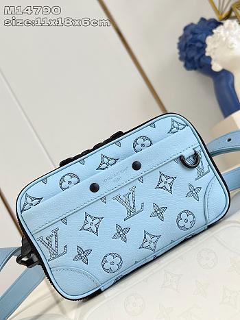 Kitlife Louis Vuitton Alpha Bag Light Blue M14790 11x18.5x6.5cm 