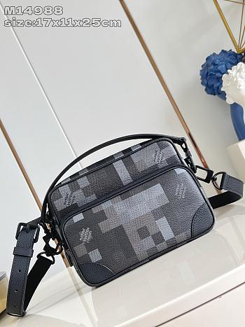 Kitlife Lousi Vuitton Nil Messenger Bag Black M14988 17.5x11x25cm 