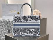 Kitlife Dior Palms Jouy Embroidery Medium White, Blue & Black Book Tote 36x27.5x16.5cm - 6