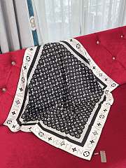 Kitlife Louis Vuitton Monogram Infinity Square Scarf Black 90x90cm - 3
